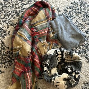 Bundle of 5 scarves